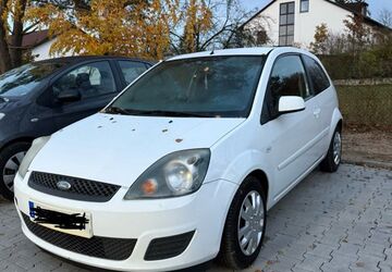 Ford Fiesta 129.800 km 1.800 &euro; Regensburg 93053