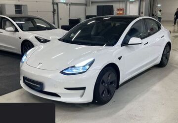 Tesla Model 3 52.063 km 26.000 &euro; Obertraubling 93083
