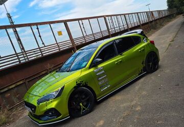 Ford Focus 82.999 km 24.599 &euro; Mintraching 93098