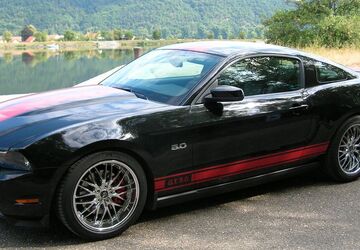 Ford Mustang 29.350 km 25.900 &euro; Regensburg 93055