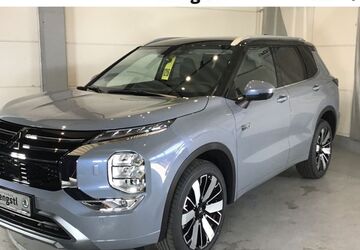 Mitsubishi Outlander 6.000 km 49.990 &euro; Saal a. d. Donau 93342