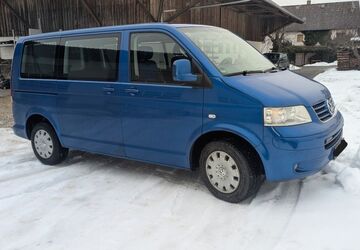 VW T5 Caravelle 282.000 km 8.990 &euro; Regensburg 93051