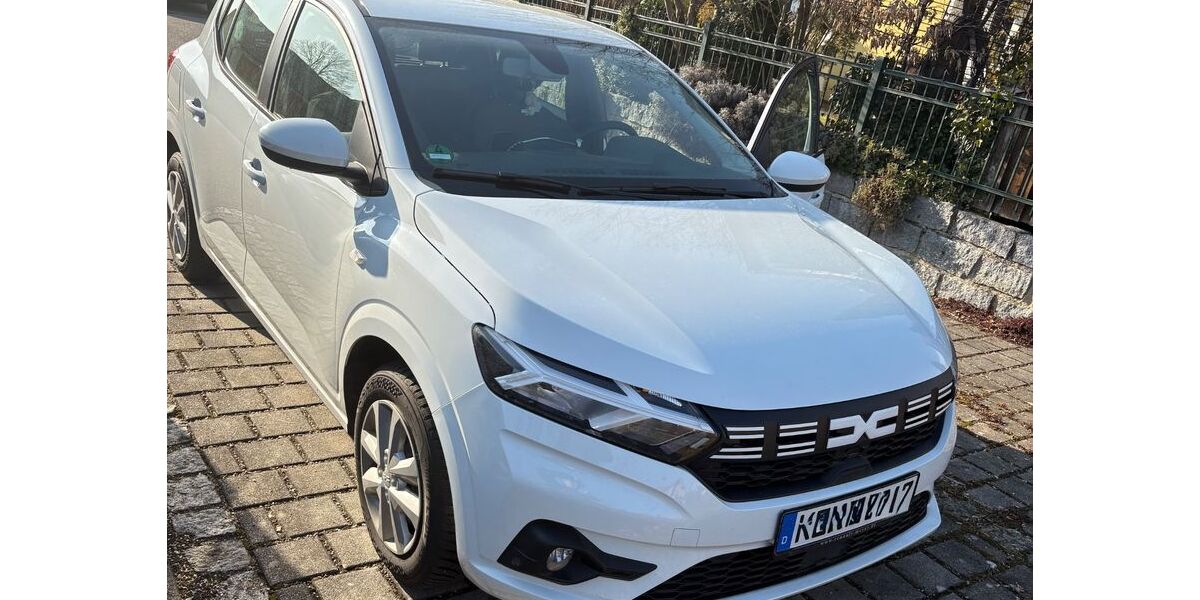 Dacia Sandero 40.000 km 14.600 &euro; Langquaid 84085