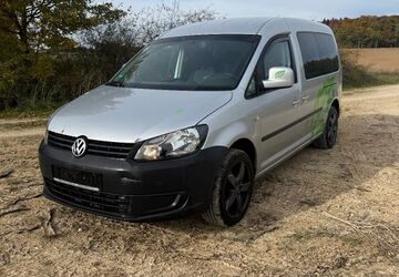 VW Caddy Maxi 174.847 km 6.799 &euro; Beratzhausen 93176