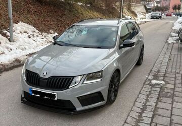 Skoda Octavia 95.000 km 23.500 &euro; Wörth an der donau 93086