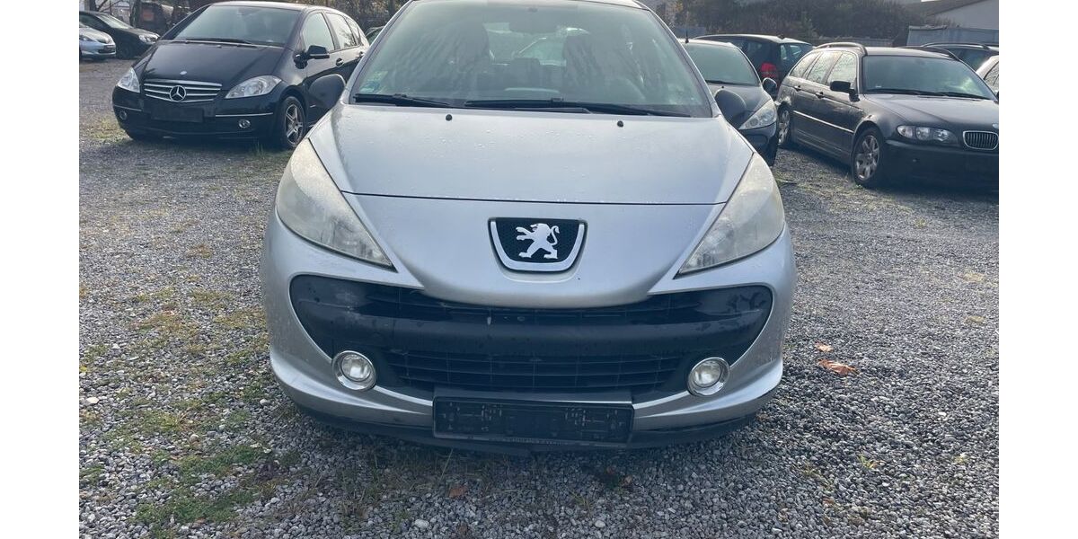 Peugeot 207 86.000 km 1.200 &euro; Abensberg 93326