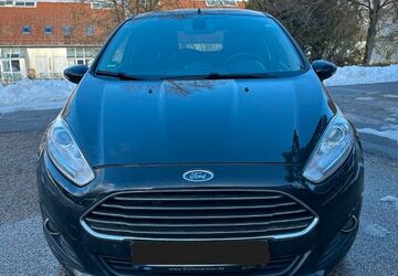 Ford Fiesta 127.049 km 7.999 &euro; Regensburg 93057