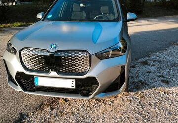 BMW iX1 6.500 km 61.500 &euro; Abensberg 93326