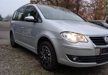 VW Touran 182.479 km 6.300 &euro; Regensburg 93055