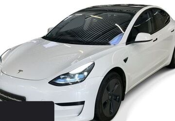 Tesla Model 3 34.742 km 25.600 &euro; Obertraubling 93083