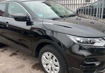 Nissan Qashqai 81.000 km 12.650 &euro; Regensburg 93055
