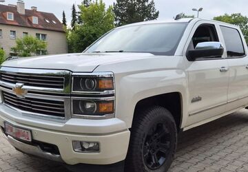 Chevrolet Silverado 173.200 km 17.999 &euro; Langquaid 84085