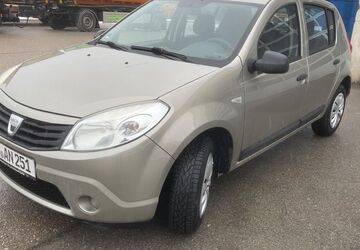 Dacia Sandero 199.852 km 2.000 &euro; Maxhütte-Haidhof 93142