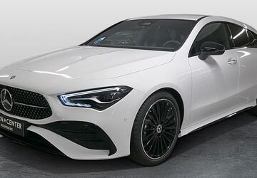 Mercedes-Benz CLA 180 3.000 km 39.728 &euro; Regensburg 93053