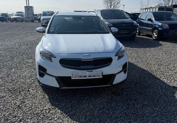 Kia XCeed 90.000 km 13.599 &euro; Regensburg 93055