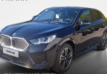 BMW iX2 11.000 km 54.890 &euro; Regensburg 93055
