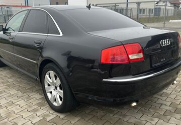 Audi A8 305.000 km 3.699 &euro; Köfering 93096