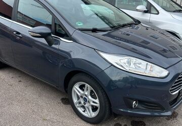 Ford Fiesta 216.000 km 3.150 &euro; Regensburg 93055