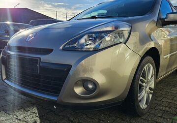 Renault Clio 151.800 km 3.880 &euro; Regensburg 93057