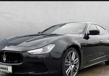 Maserati Ghibli 98.900 km 29.999 &euro; Regensburg 93059