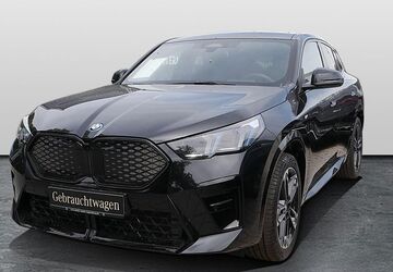 BMW iX2 12.462 km 47.290 &euro; Regensburg 93053