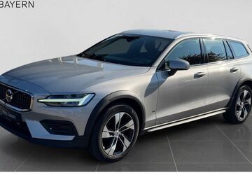 Volvo V60 Cross Country 77.500 km 32.990 &euro; Neutraubling 93073