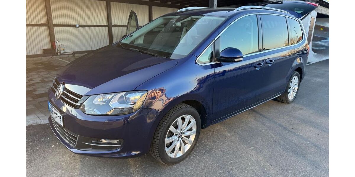 VW Sharan 220.607 km 16.599 &euro; Mintraching 93083