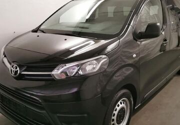 Toyota Proace (Verso) 99.557 km 23.919 &euro; Regensburg 93057