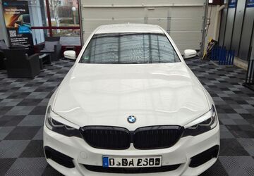 BMW 540 99.999 km 38.490 &euro; Neutraubling 93073