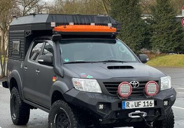 Toyota Hilux 98.000 km 84.000 &euro; Kelheim 93309