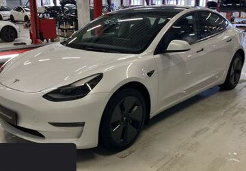 Tesla Model 3 47.737 km 31.200 &euro; Obertraubling 93083