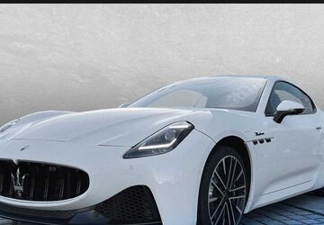 Maserati Granturismo 1.550 km 163.490 &euro; Regensburg 93059