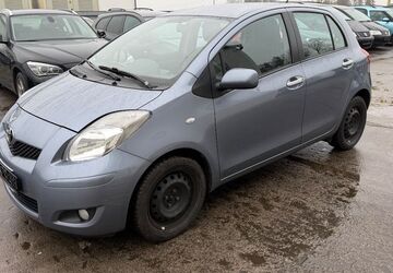 Toyota Yaris 155.530 km 4.450 &euro; Maxhütte -Haidhof 93142