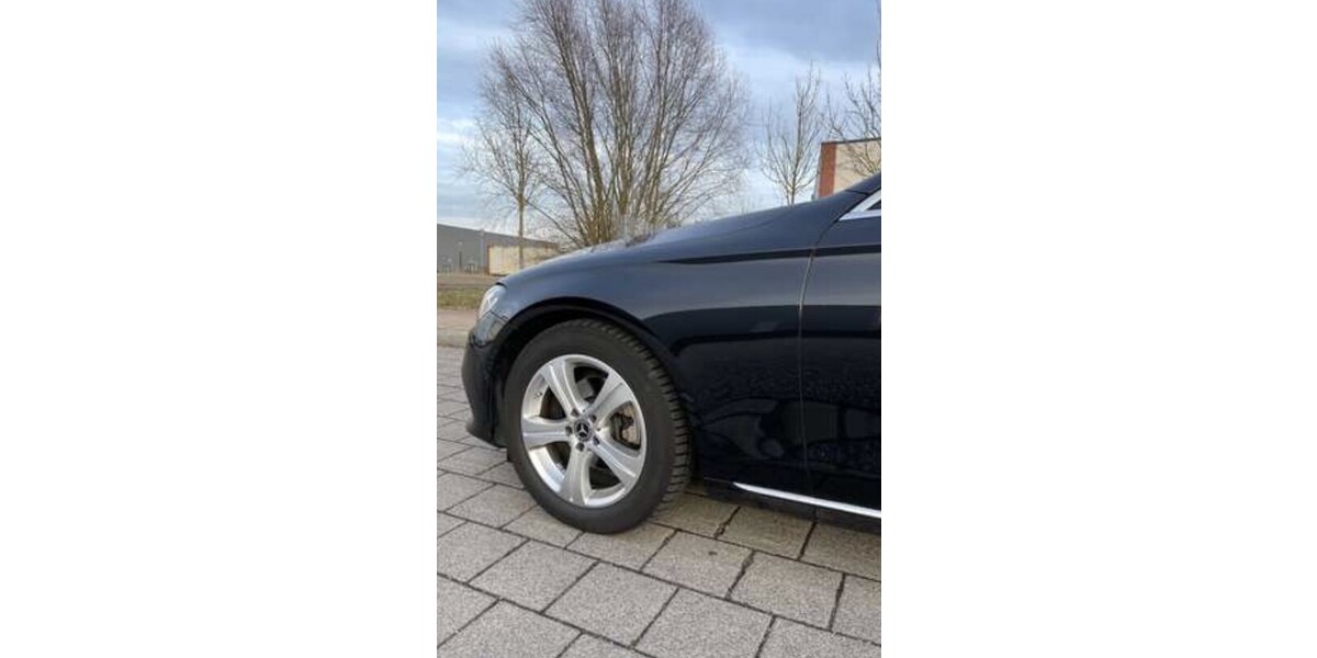 Mercedes-Benz E 220 165.000 km 27.950 &euro; Neutraubling 93073