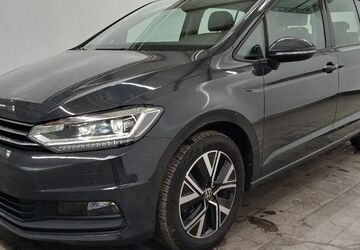 VW Touran 25.400 km 36.590 &euro; Regensburg 93053