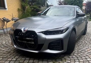 BMW i4 3.300 km 57.000 &euro; Bernhardswald 93170