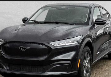 Ford Mustang Mach-E 16.000 km 46.490 &euro; Regensburg 93059