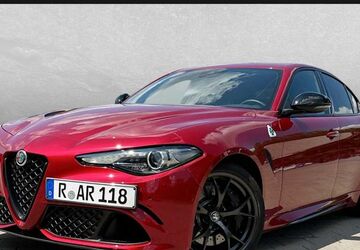 Alfa Romeo Giulia 4.000 km 69.999 &euro; Regensburg 93059